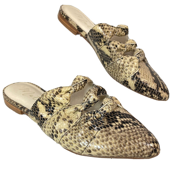 Matisse Shoes - Matisse Slides Women Sz 6 Beige Snake Print Knotted Leather Mule Sandals